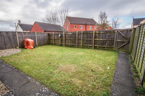 Harrolds Close, Dursley - Photo 1