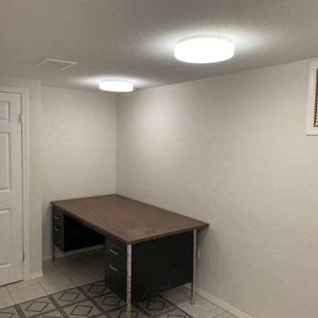 Basement for rent - Photo 1