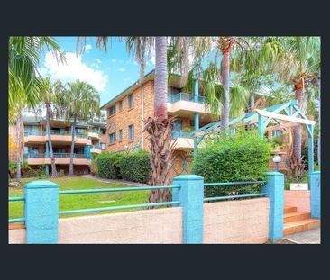 Outstanding Location!- Walk to Station & Shops - Photo 3