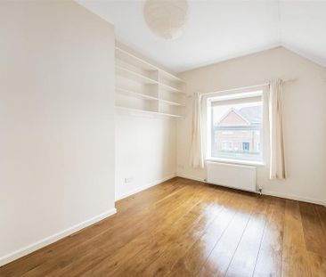 3 bedroom semi-detached house to rent - Photo 6