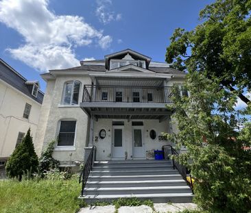 88 Charlotte Street - A - Photo 5