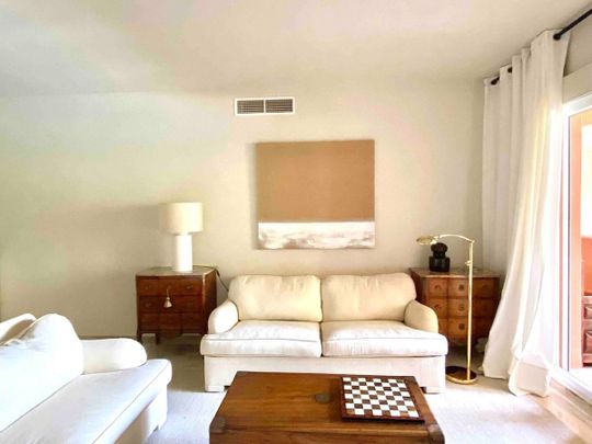 Apartamento planta baja en alquiler en Estepona - Foto 1