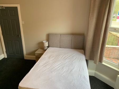 BEDROOM 2 – MEDIUM DOUBLE - Photo 4