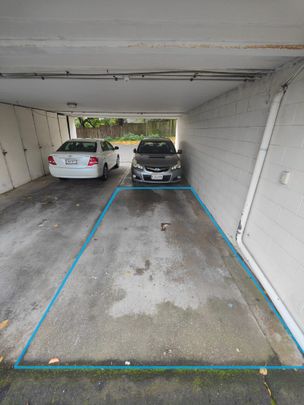 1-Bed Apartment in Epsom’s Premium Location - Photo 1