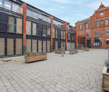 Moss Lane West, Manchester - Photo 2