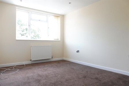 Westley Grove - Photo 3