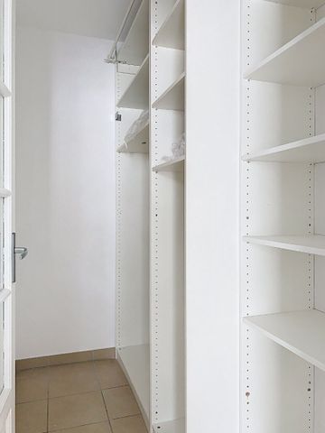 Apartment - Photo 4