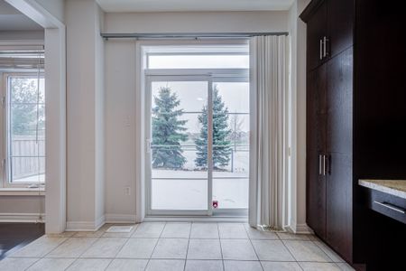 For Lease - 81 Kaitting Trail, Oakville, Ontario - Photo 4