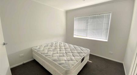 Furnished Frankton Townhouse - Added Security Features - Photo 5