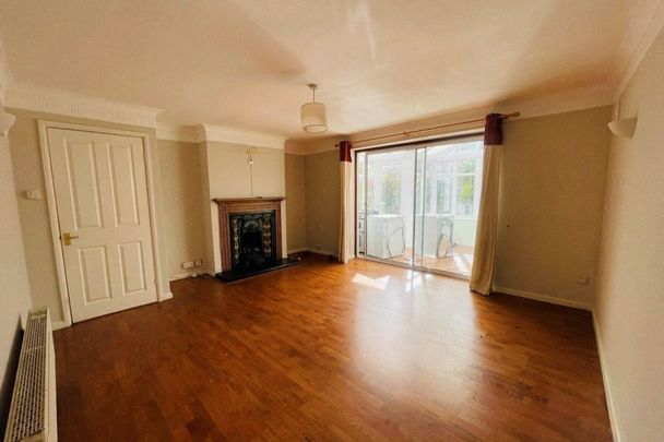 Stanley Street - Photo 1