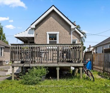 Detached Home For Lease | X8074324 - Photo 4