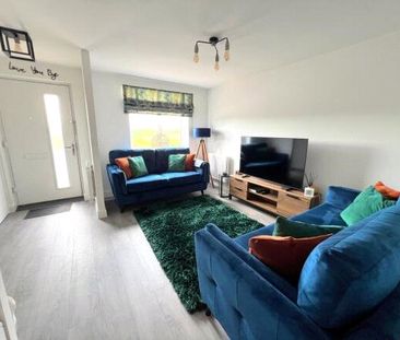 3 bedroom house to rent Rockcliffe Close, Church Gresley, Swadlinco... - Photo 1