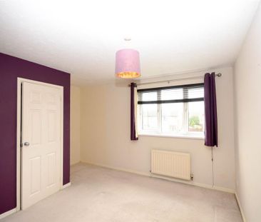 2 bedroom semi-detached house to rent - Photo 6