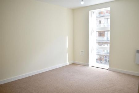 Barton Place, 3 Hornbeam Way, Manchester - Photo 3