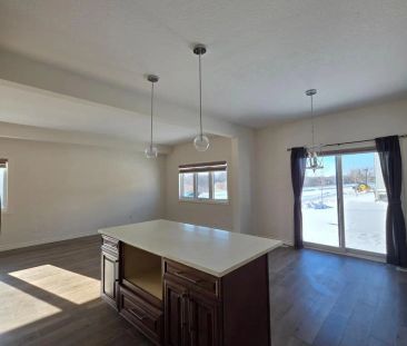 3727 SOMERSTON CRESCENT - Photo 2