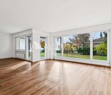 LIVING WITH LOTS OF SPACE IN PORTMOOS - Photo 1