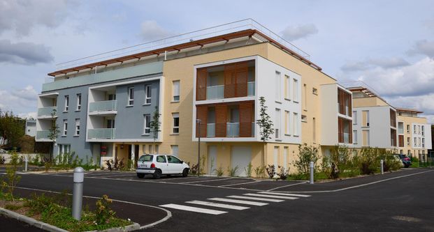 location Appartement T3 DE 62.64m² À SARTROUVILLE - Photo 1