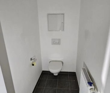 Unbefristet, schön und neuwertig - 3-Zimmer-Wohnung mit Loggia! - Photo 4