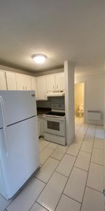 3 ET DEMI LIBRE IMMÉDIATEMENT - Photo 4