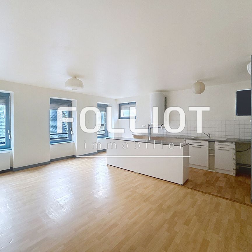 A LOUER Appartement Granville 2 pièce(s) 48.10 m2 - Photo 1