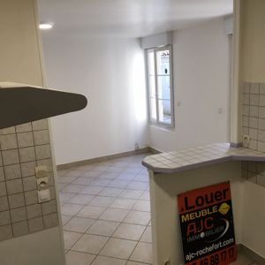 Location Appartement 3 pièces 56m² - Photo 2