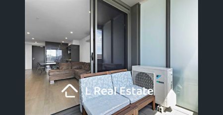 Furnished Stylish Modern Apartment in the Heart of Leafy Parkville Gardens - Photo 3