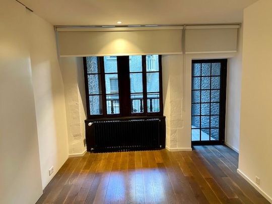 Appartement traversant de 3 pièces, 70m2 environ, au 1er étage avec balcon. - Photo 1