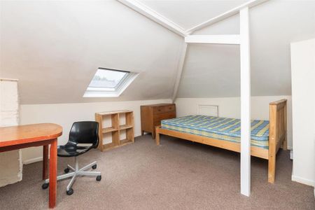 5 bedroom terraced house to rent - Photo 4