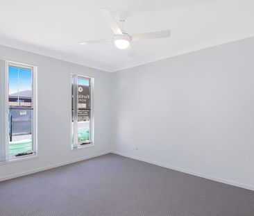 1/13 Canary Street, Ripley - Photo 2