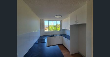 5/11 Watson Esplanade Surfers Paradise - Photo 4