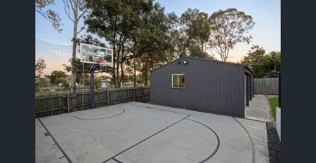 Resort-Style Family Living in Peaceful Underwood with Solar Panel System, Pool, Workshop, Basketball Court and Air Cons - Photo 5