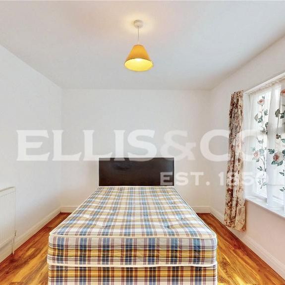 2 bedroom bungalow to rent - Photo 1