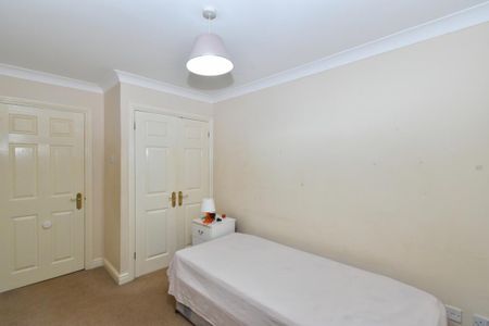 2 bedroom flat to rent - Photo 3