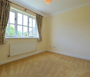 4 bedroom detached house to rent - Photo 6