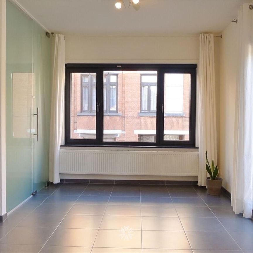 Ruim duplex appartement met apparte studio te huur in Gent - Photo 1
