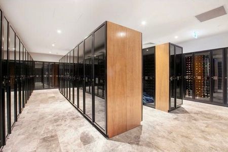 Modern 3-Bed Apartment with Parking in the Heart of Sydney - Photo 5