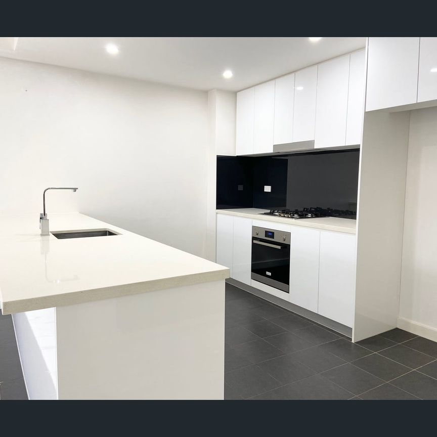 9/15-17 Pearce Avenue, Peakhurst, NSW 2210 - Photo 1