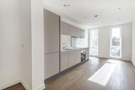 Royal Winchester House, Bracknell, RG12 - Photo 4