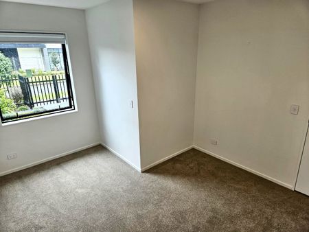 14 Juniper Drive, Papakura, Auckland - Photo 2