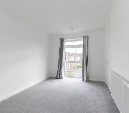 St. Nicholas Drive, Cheltenham GL50 4RY - Photo 2