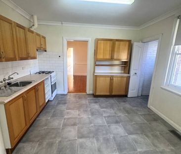 Charming 2-Bedroom Home in Prime Main Street Location - Photo 3