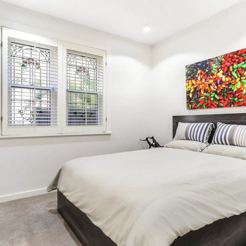 Private Urban Retreat with Garden - Photo 1