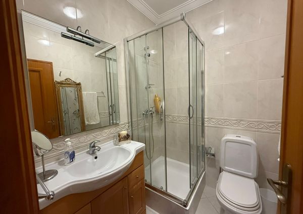 T2 na 1º linha da Praia da Barra com terraço vista mar!