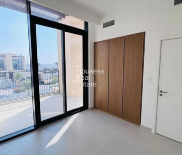 Unfurnished | Vacant | Huge Layout - Photo 4