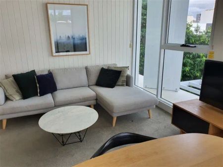 “Unfurnished, Air-conditioned 2 Bedroom Apartment - walk to schools, bars/cafes, public transport and the Brisbane River” - Photo 2