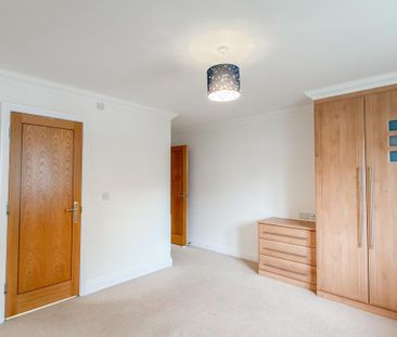 4 bedroom townhouse to rent - Photo 5