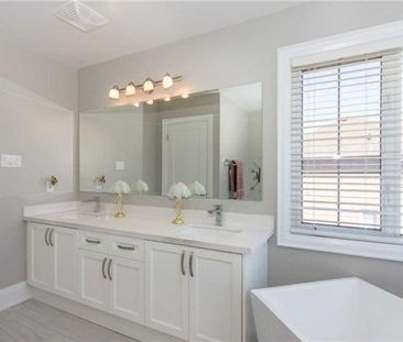 For Lease - 43 Crew Crescent, Vaughan, Ontario - Photo 5