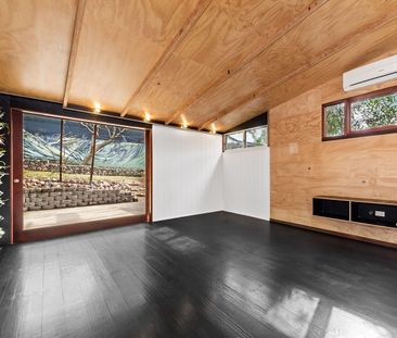 Character home in the heart of Paddington - Photo 2