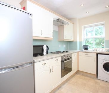 3 bedroom flat to rent - Photo 5