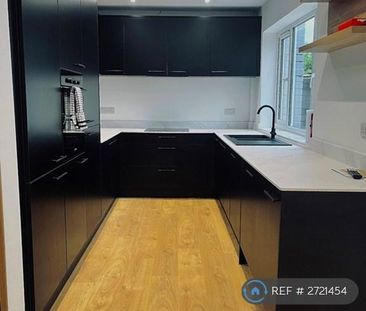 1 bedroom in a house share to rent - Photo 6